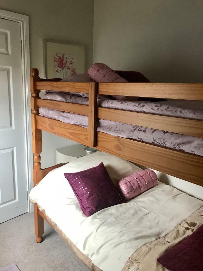 Beautiful Family Home Greyabbey エクステリア 写真