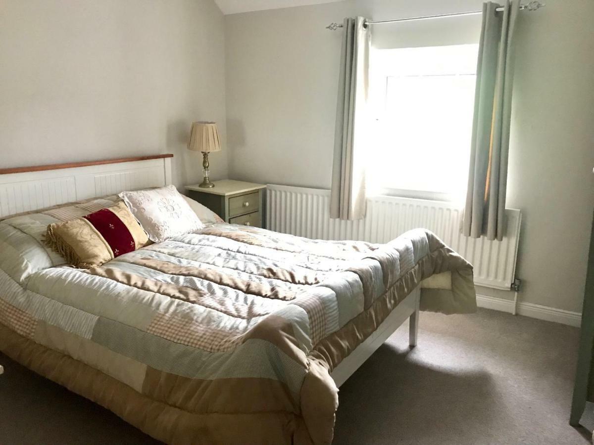 Beautiful Family Home Greyabbey エクステリア 写真